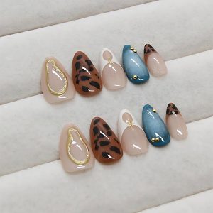 24 Pcs Almond Press on Nails