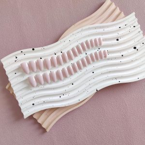 KQueenest Dusty Pink Press on Nails